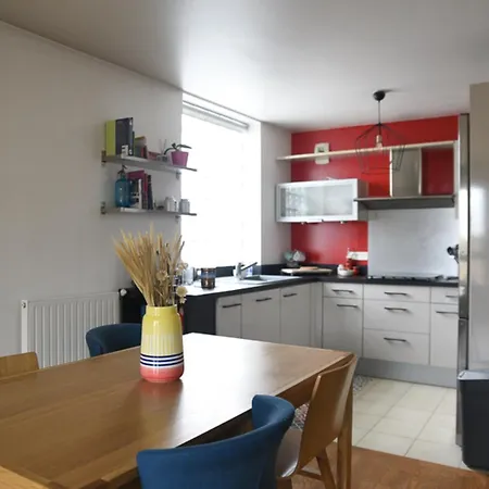 Apartment Spacious Nest Of 80 M Crossing And Bright